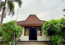 The Ominous Black Cloud Over SBY Residence
