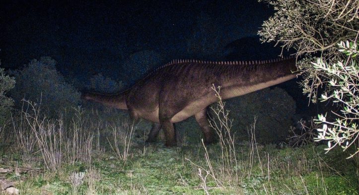 Exploring the Enigma of Mokele-Mbembe: The Dinosaur-Like Beast of Congo