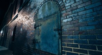 Graveyard Goldmine: How Ghost Tourism Cashes In on Death and Dark History