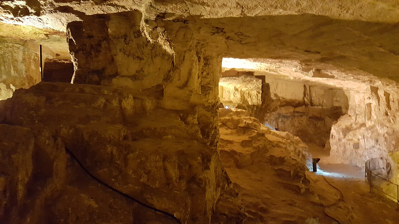 Zedekiah's Cave