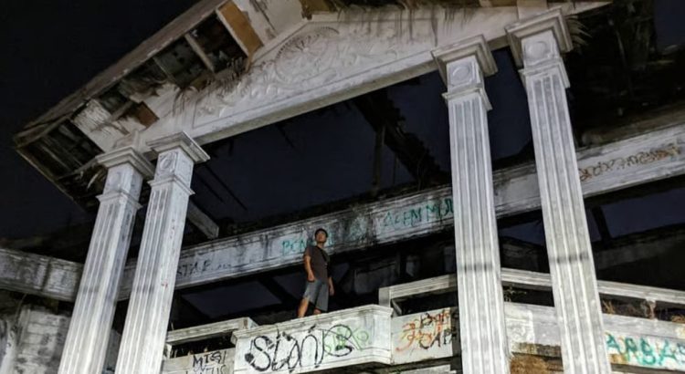 Darmo Haunted Mansion